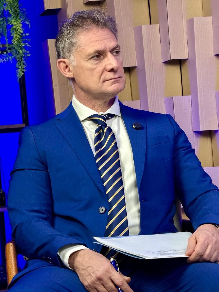 Dr. Fábio durante a gravação do PodEngravidar